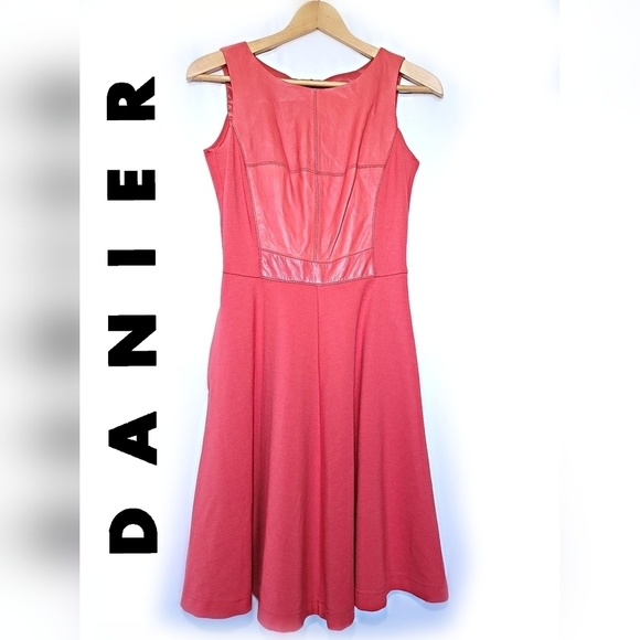 DANIER Leather Milly Fit & Flare Dress Size 2 - Picture 1 of 11